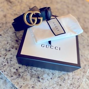 Gucci wide leather belt  double G buckle
